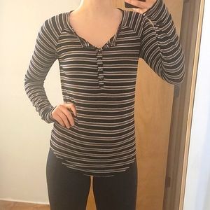 Red and Black stripe American Eagle Henely